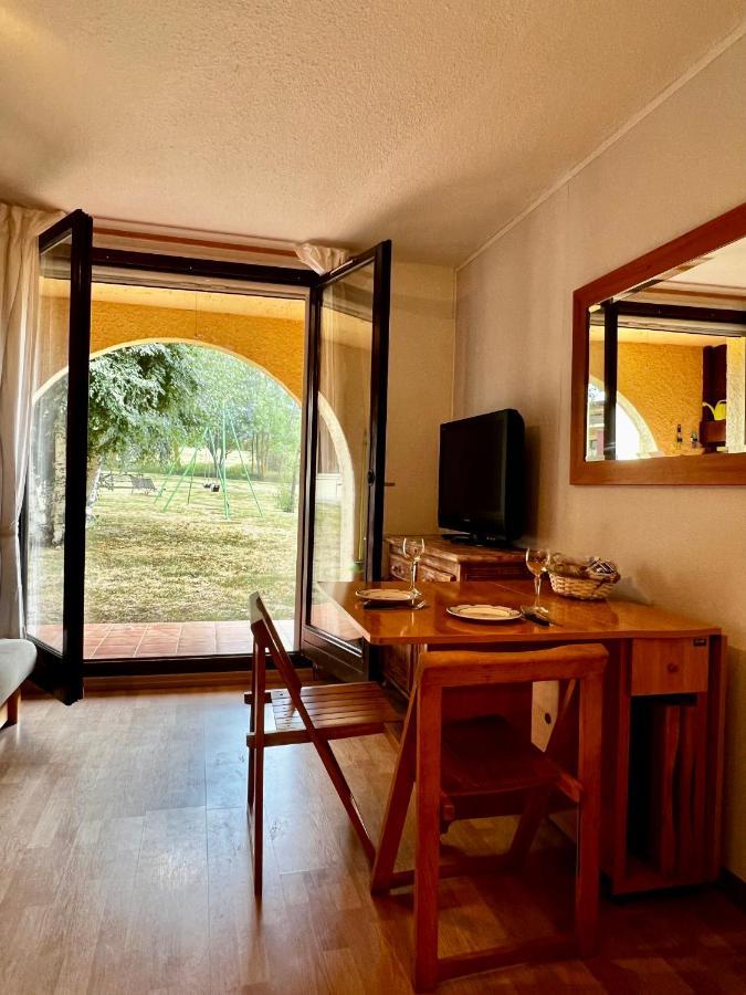 Appartement Val De Llous II 39 à Sainte-Léocadie Extérieur photo